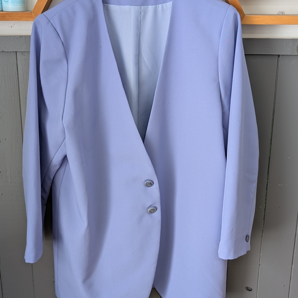 Purple Tailored Blazer with Wide Lapels and Relaxed Fit